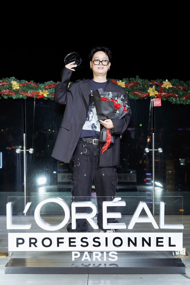NTM tóc Trần Duy Khánh: Xuất sắc nhận giải thưởng Top 10 "Hair Colorist 2025 Awards" - Ảnh 1.