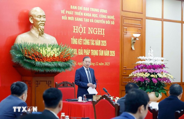 Tổng Bí thư: Nhà nước phải là "khách hàng" đầu tiên đặt hàng sản phẩm, dịch vụ chuyển đổi số - Ảnh 1.