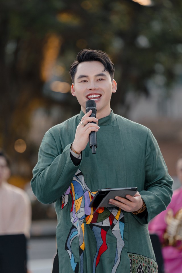 Gala "Hồn Việt" 2025: Khi di sản văn hoá bước vào nhịp sống đương đại - Ảnh 4.