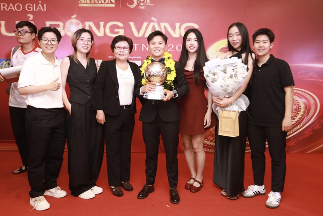 Trần Thị Duy&ecirc;n lặng lẽ đợi B&iacute;ch Th&ugrave;y để chia vui - Ảnh 5.