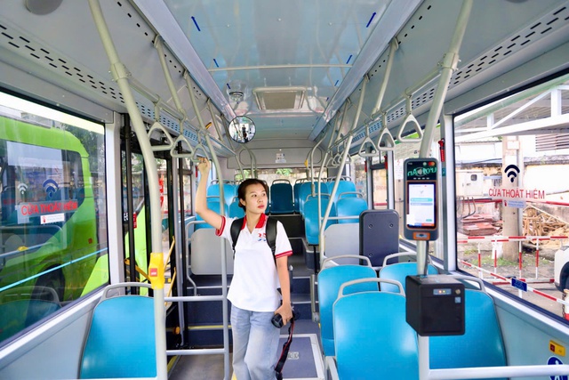 58 xe bu&yacute;t điện mới xuất hiện tr&ecirc;n đường phố TP HCM - Ảnh 2.