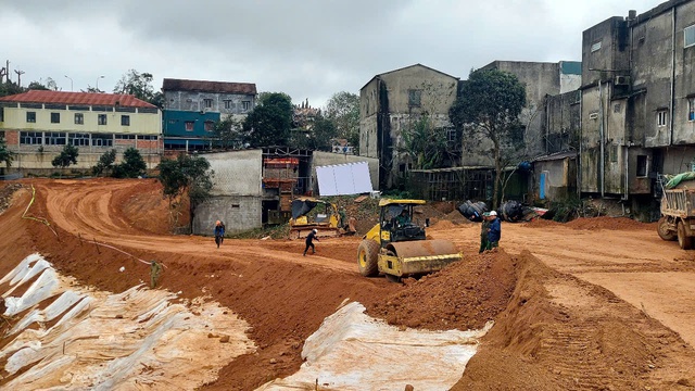 Công trình chống sạt lở ở Khe Sanh giúp người dân trở về nhà an toàn - Ảnh 3. Công trình chống sạt lở ở Khe Sanh giúp người dân trở về nhà an toàn - Ảnh 3.