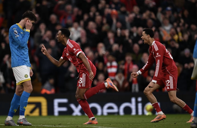 Florian Wirtz ghi bàn đầu tiên, Liverpool thắng ngày cuối năm tại Anfield - Ảnh 2.