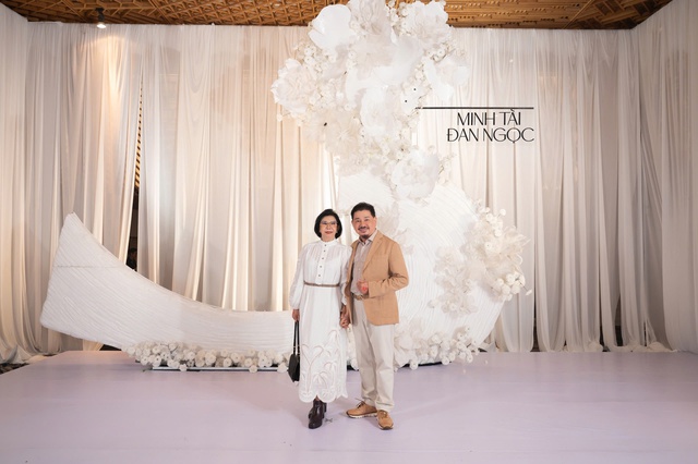 Đám cưới diễn viên Đoàn Minh Tài và Sunny Đan Ngọc quy tụ nhiều ngôi sao nổi tiếng và bác sĩ giỏi - Ảnh 5.