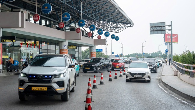S&acirc;n bay Nội B&agrave;i đ&oacute;n hơn 110 . 000 Kh&aacute;ch cuối năm , th&uacute;c đẩy kinh tế du lịch - Ảnh 7.