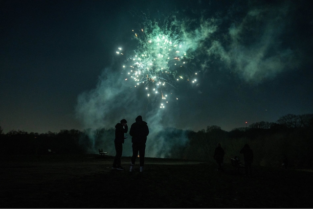 Châu Âu rực rỡ sắc màu, chào đón năm mới 2026 đầy hy vọng - Ảnh 4. Châu Âu rực rỡ sắc màu, chào đón năm mới 2026 đầy hy vọng - Ảnh 4.