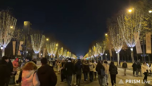 Châu Âu rực rỡ sắc màu, chào đón năm mới 2026 đầy hy vọng - Ảnh 2. Châu Âu rực rỡ sắc màu, chào đón năm mới 2026 đầy hy vọng - Ảnh 2.