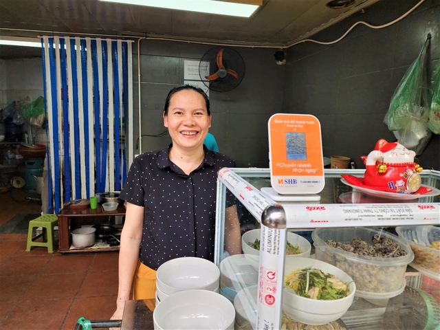 SHB kích hoạt chiến dịch 60 ngày chuyển đổi tăng tốc cho tiểu thương trên toàn quốc - Ảnh 4. SHB kích hoạt chiến dịch 60 ngày chuyển đổi tăng tốc cho tiểu thương trên toàn quốc - Ảnh 4.