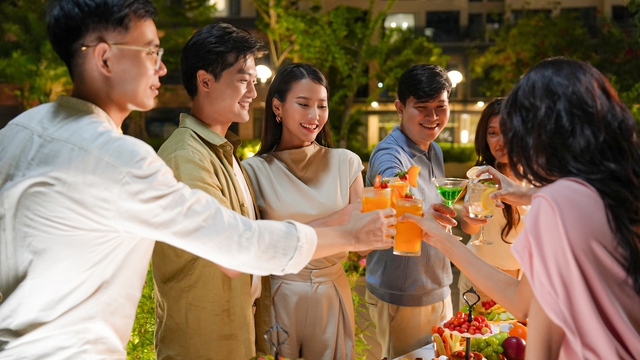 Nền kinh tế trải nghiệm và sự trỗi dậy của không gian sống hàng hiệu - Ảnh 2.