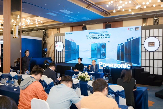 Panasonic dẫn dắt phân khúc tủ lạnh nhiều cánh - Ảnh 1.