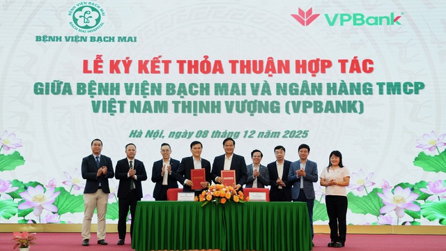 VPBank tài trợ 40 tỉ đồng cho Bệnh viện Bạch Mai, lan tỏa giá trị nhân văn - Ảnh 1.