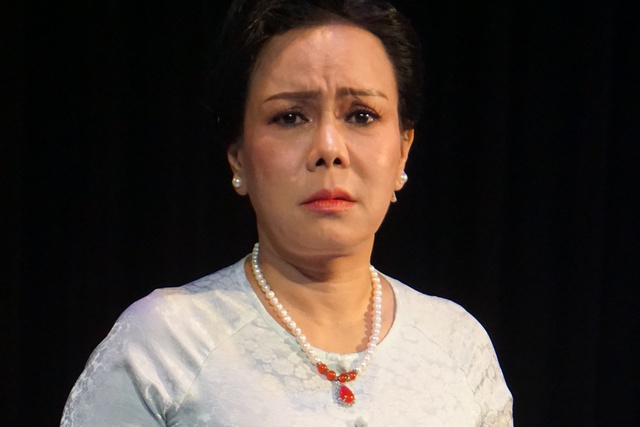 Hạng mục Nữ diễn viên sân khấu Nghệ sĩ Việt Hương - Ảnh 1.