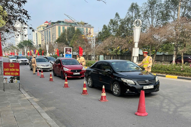 Hơn 1 tháng triển khai Nghị định 168, xử phạt gần 9 tỉ đồng vi phạm nồng độ cồn- Ảnh 1.