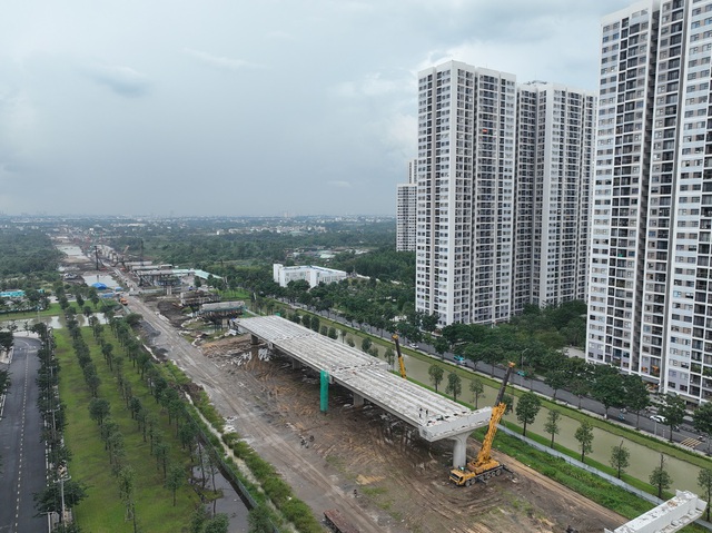 15 km cầu cạn của tuyến Vành đai 3, đoạn đi qua TP Thủ Đức, sẽ được đưa vào khai thác vào cuối năm 2025 15 km cầu cạn của tuyến Vành đai 3, đoạn đi qua TP Thủ Đức, sẽ được đưa vào khai thác vào cuối năm 2025