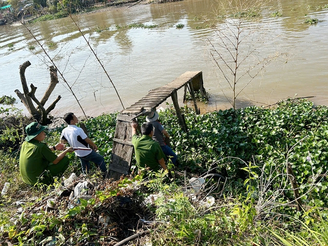 Vụ "Người chồng nghi bị giết khi trên đường ra chợ phụ vợ": Tạm giữ bà bán bún riêu- Ảnh 2.