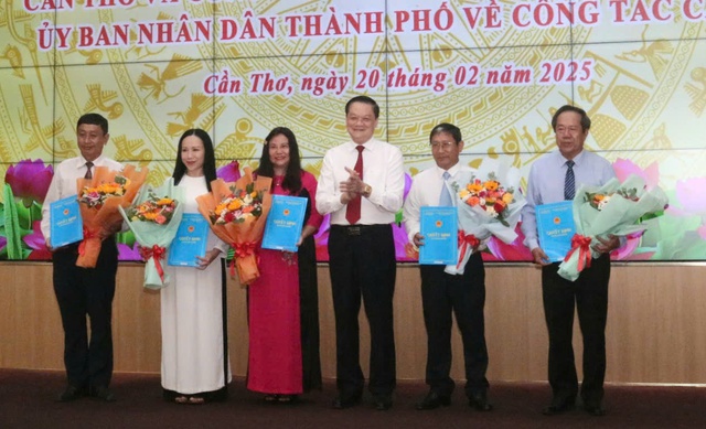 Cần Thơ: 5 lãnh đạo sở xin nghỉ hưu trước tuổi- Ảnh 3.