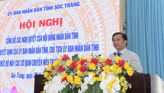 Chủ tịch UBND tỉnh Sóc Trăng yêu cầu không để xảy ra tình trạng "chờ bàn giao" - Ảnh 3.