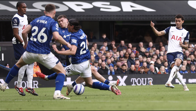 Arsenal gục ngã trận derby, Tottenham thăng hoa với Son Heung-min- Ảnh 4.