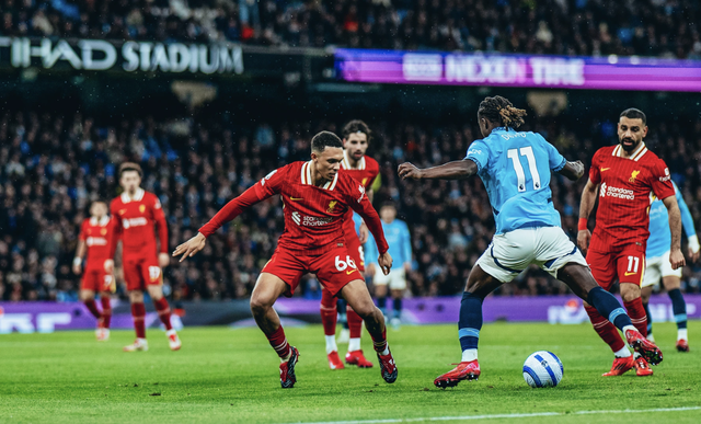 Salah chói sáng, Liverpool thắng Man City tại Etihad sau 10 năm- Ảnh 5.