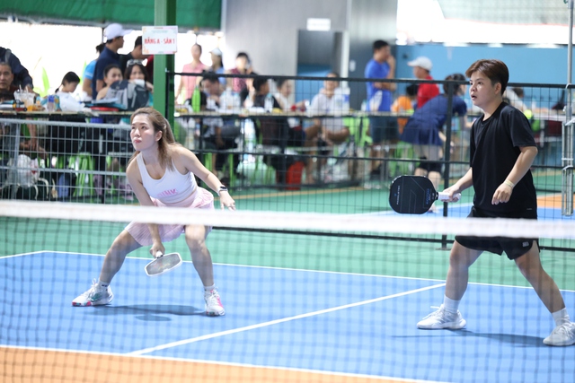 Vợ Lý Hoàng Nam xếp nhì đôi nữ Giải Kingtek Pickleball - Cúp Madam Truyền- Ảnh 8.