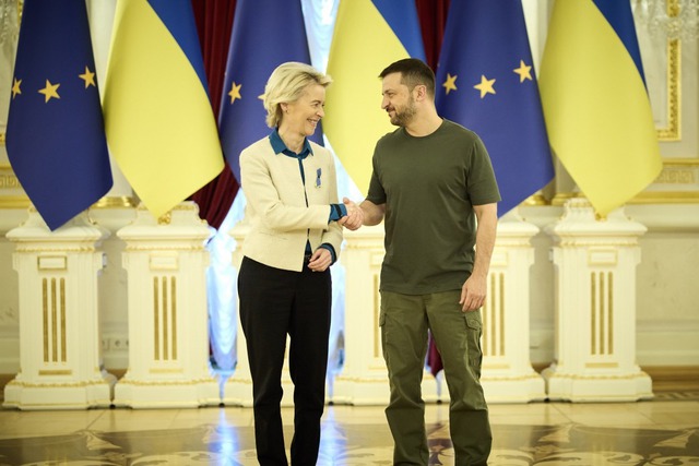 Chủ tịch Uỷ ban châu Âu Ursula von der Leyen và Tổng thống Ukraine Volodymyr Zelensky. Ảnh: Volodymyr Zelensky