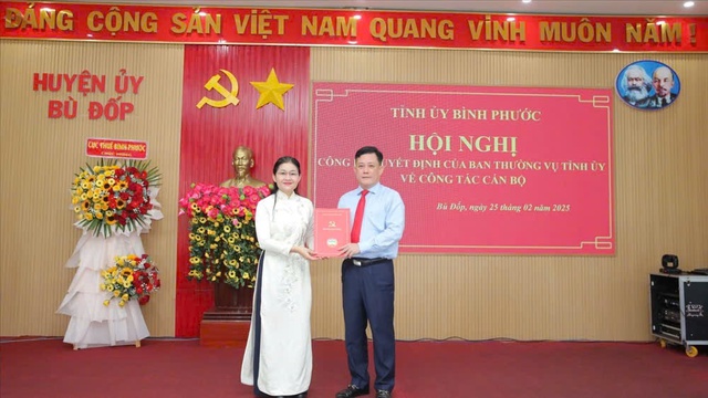 Ông Đặng Hà Giang làm Bí thư huyện ủy Bù Đốp- Ảnh 1.