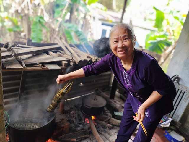 Cuộc thi viết "TẾT THỜI SỐ": Tết thời nay từ làng lên phố- Ảnh 2.