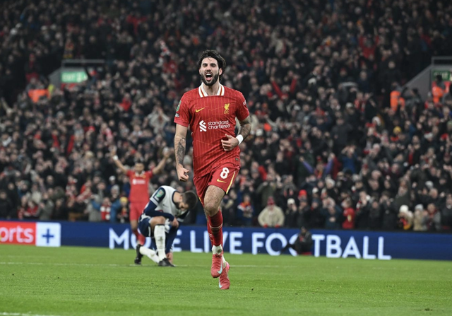 "Mở tiệc" bàn thắng trước Tottenham, Liverpool đoạt vé dự chung kết League Cup- Ảnh 4.