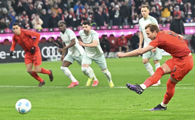 Harry Kane tỏa sáng chấm phạt đền, Bayern Munich vùi dập Bremen vững ngôi đầu- Ảnh 2.