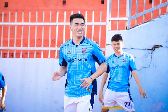 Tiến Linh nói gì khi CLB Bình Dương leo lên tốp 4 V-League?- Ảnh 2.