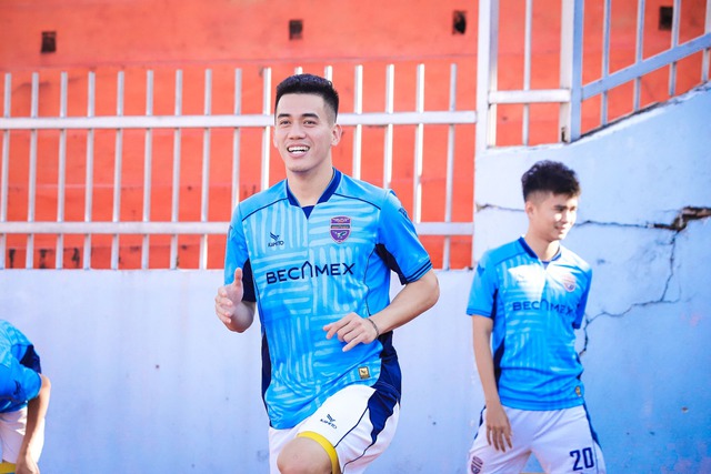 Tiến Linh nói gì khi CLB Bình Dương leo lên tốp 4 V-League?- Ảnh 3.