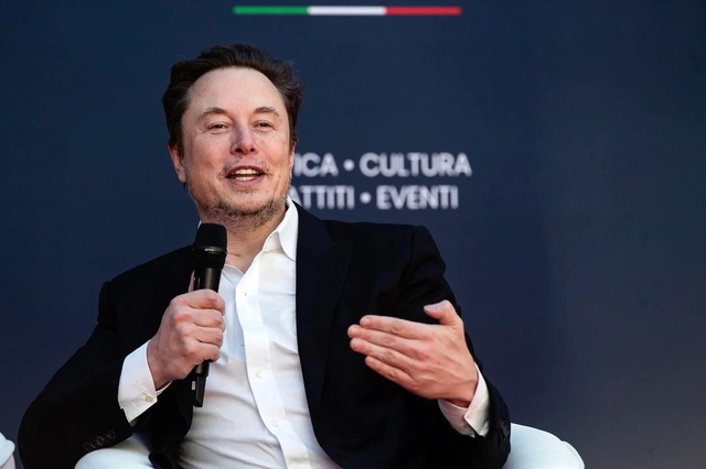 Tỉ phú Elon Musk: X bị tấn công mạng lớn, có thể bắt nguồn từ Ukraine- Ảnh 1.