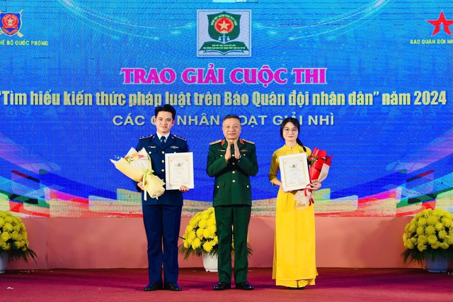 Vùng Cảnh sát biển 2 đoạt giải cao tại cuộc thi tìm hiểu kiến thức pháp luật- Ảnh 2.