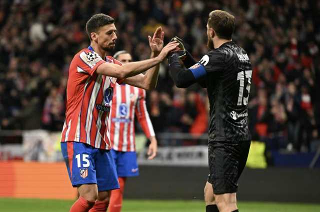 Thắng Atletico loạt đá luân lưu, Real Madrid giành vé tứ kết Champions League- Ảnh 6.