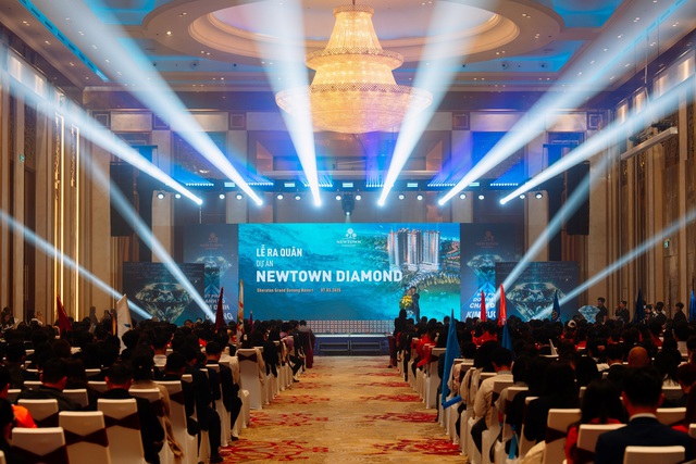 Tinh thần bứt phá trong lễ ra quân năm 2025 của tổ hợp căn hộ cao cấp Newtown Diamond tại Đà Nẵng- Ảnh 1.