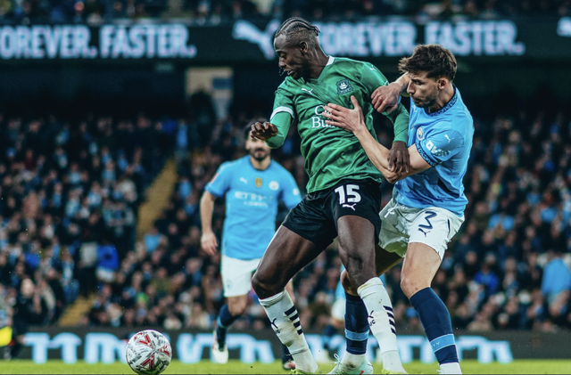 Sao trẻ O'Reilly tỏa sáng, Man City nhọc nhằn hạ Plymouth Argyle ở FA Cup- Ảnh 1.