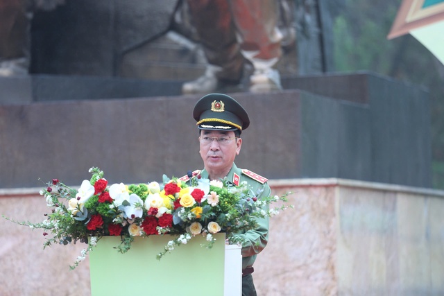 Sôi động Ngày chạy Olympic - Vì an ninh Tổ quốc- Ảnh 2. Sôi động Ngày chạy Olympic - Vì an ninh Tổ quốc- Ảnh 2.