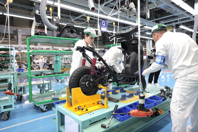 Honda Việt Nam xuất xưởng chiếc xe gắn máy điện ICON e: đầu tiên- Ảnh 2. Honda Việt Nam xuất xưởng chiếc xe gắn máy điện ICON e: đầu tiên- Ảnh 2.
