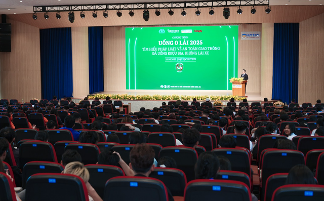 HEINEKEN Việt Nam tiếp tục lan tỏa thông điệp “Đã uống rượu bia thì không lái xe”- Ảnh 3. HEINEKEN Việt Nam tiếp tục lan tỏa thông điệp “Đã uống rượu bia thì không lái xe”- Ảnh 3.