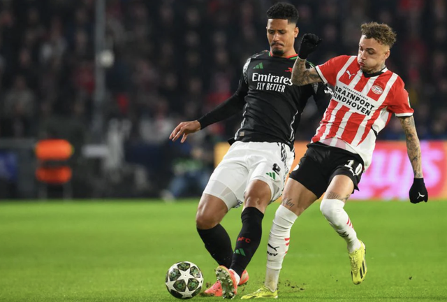 Thắng "hủy diệt" PSV 7-1, Arsenal mơ vé sớm tứ kết Champions League- Ảnh 1.