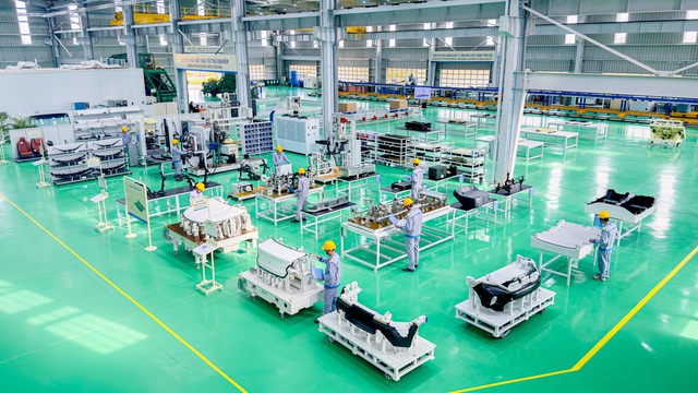 THACO INDUSTRIES đẩy mạnh R&D, hoàn thiện chuỗi giá trị “All-in-one”- Ảnh 3. THACO INDUSTRIES đẩy mạnh R&D, hoàn thiện chuỗi giá trị “All-in-one”- Ảnh 3.