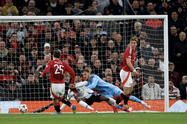 9 bàn thắng vỡ òa sân Old Trafford, Man United đoạt vé bán kết Europa League- Ảnh 1.