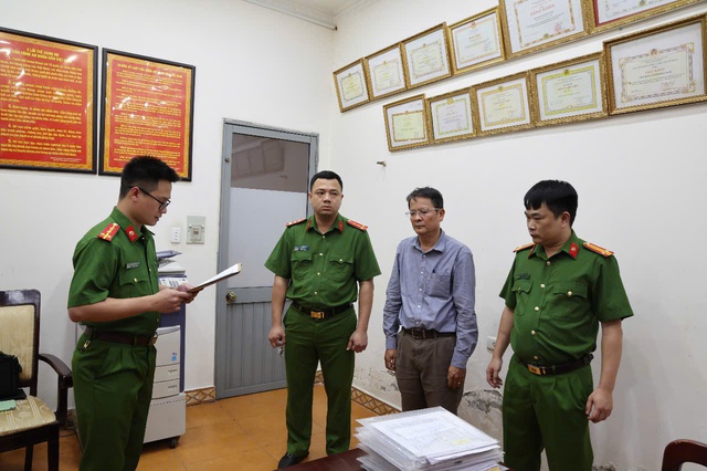 Bắt Phó giám đốc Trung tâm kiểm định ở TP HCM với hành vi "cực kỳ nguy hiểm"- Ảnh 2.