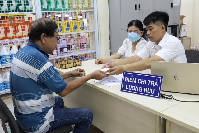 Thủ tướng chỉ đạo chi trả sớm lương hưu tháng 5-2025- Ảnh 1.