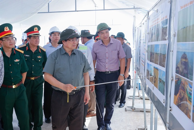 Làm 1.300 km đường cao tốc cho ĐBSCL - Ảnh 1. Làm 1.300 km đường cao tốc cho ĐBSCL - Ảnh 1.