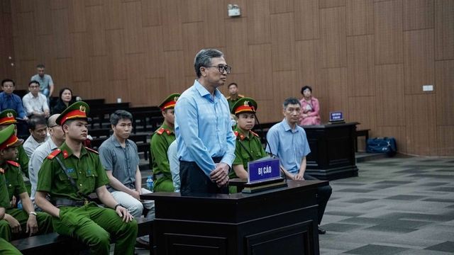 Cựu thứ trưởng Hoàng Quốc Vượng khai nhận 1,5 tỉ đồng nhưng "không nhớ khi nào"- Ảnh 1.