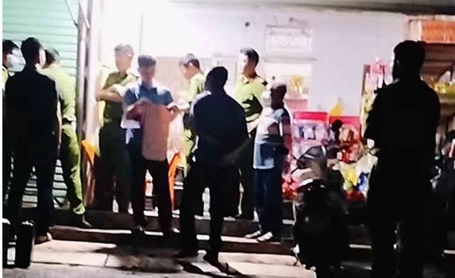 Hai cháu bé 6 và 8 tuổi tử vong bất thường tại nhà ông bà ngoại- Ảnh 1. Hai cháu bé 6 và 8 tuổi tử vong bất thường tại nhà ông bà ngoại- Ảnh 1.