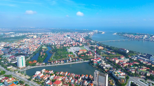 Gần 98% cử tri Quảng Bình đồng ý sáp nhập với Quảng Trị - Ảnh 1.