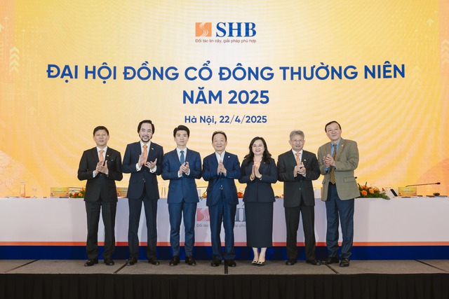 SHB đặt kế hoạch lợi nhuận tăng 25%, cổ đông đồng hành- Ảnh 4. SHB đặt kế hoạch lợi nhuận tăng 25%, cổ đông đồng hành- Ảnh 4.
