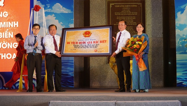 Cà Mau đón nhận Bằng xếp hạng di tích Quốc gia đặc biệt Đường Hồ Chí Minh trên biển- Ảnh 3. Cà Mau đón nhận Bằng xếp hạng di tích Quốc gia đặc biệt Đường Hồ Chí Minh trên biển- Ảnh 3.